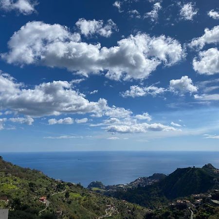 Le Stelle Di Casa Leonardo Villa คาสเตลโมลา ภายนอก รูปภาพ