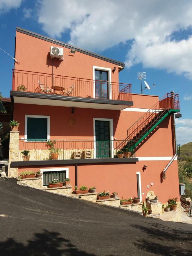 Le Stelle Di Casa Leonardo Villa คาสเตลโมลา ภายนอก รูปภาพ