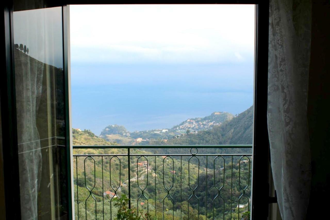 Le Stelle Di Casa Leonardo Villa คาสเตลโมลา ภายนอก รูปภาพ